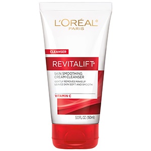 RevitaLift Radiant Smoothing Cream Cleanser review